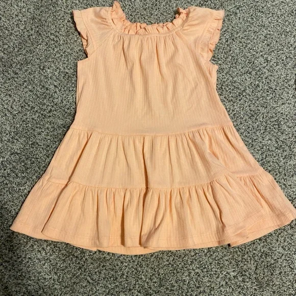 Charming Peach Kids Dress with Floral Hat - Picture 3 of 6